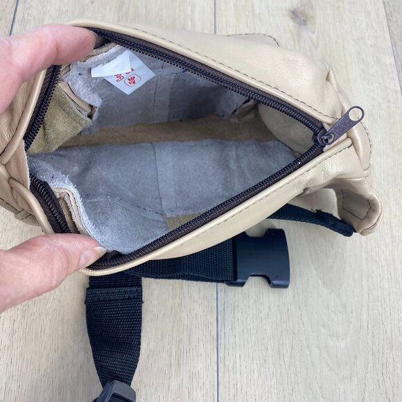 Hand tooled Leather Rose Waist Bag Fanny Pack - Picture 8 of 12